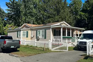 31 Tilton St, Lowell, MA 01850 - Photo 1
