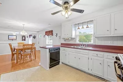 741 Varnum Ave, Lowell, MA 01854 - Photo 11