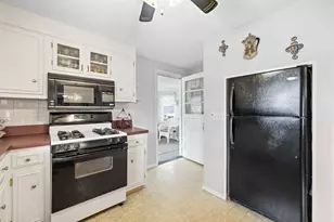 741 Varnum Ave, Lowell, MA 01854 - Photo 7