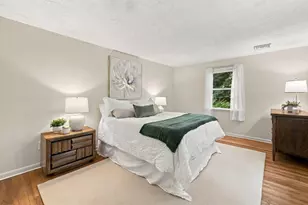 52 W Elm St, Hopkinton, MA 01748 - Photo 25