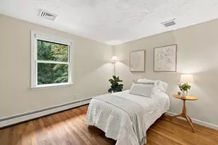 52 W Elm St, Hopkinton, MA 01748 - Photo 25