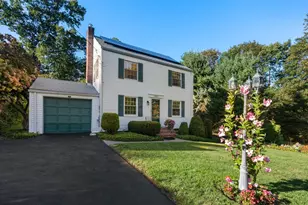 32 Mt Ida Rd, Weymouth, MA 02189 - Photo 1
