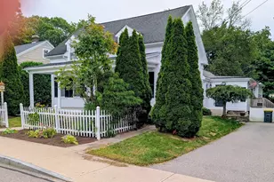 81 Pleasant St, Franklin, MA 02038 - Photo 3