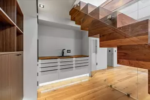 201R Savin Hill Ave, Boston, MA 02125 - Photo 23