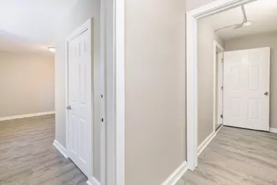 33 Garfield St, Lawrence, MA 01843 - Photo 9