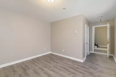 33 Garfield St, Lawrence, MA 01843 - Photo 11
