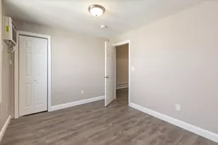 33 Garfield St, Lawrence, MA 01843 - Photo 5