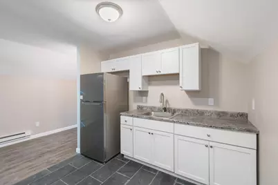 33 Garfield St, Lawrence, MA 01843 - Photo 3