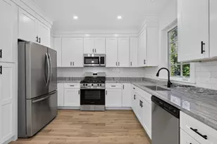 11 Lorenzo St, Worcester, MA 01604 - Photo 13