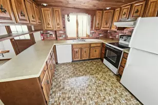 170 Barton Rd, Greenfield, MA 01301 - Photo 17