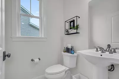 7 East Dexter Avenue #13, Woburn, MA 01801 - Photo 5