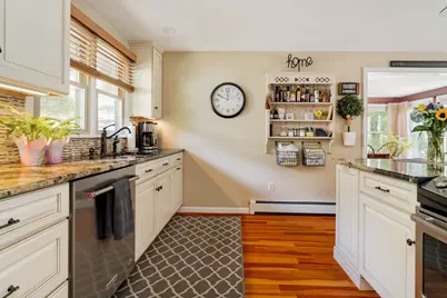 13 Fieldstone St #13, Upton, MA 01568 - Photo 7
