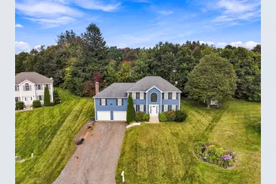 10 Jonathan Cir, Rutland, MA 01543 - Photo 3
