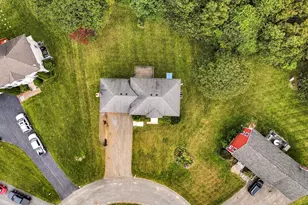 10 Jonathan Cir, Rutland, MA 01543 - Photo 7