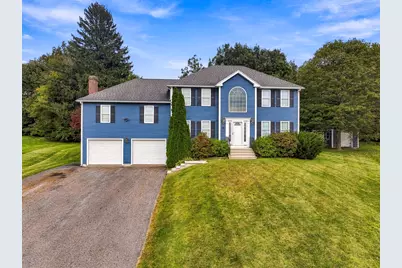 10 Jonathan Cir, Rutland, MA 01543 - Photo 1