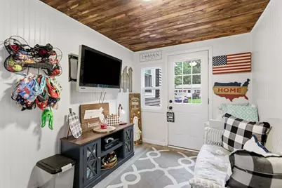91 Hudson St, Springfield, MA 01118 - Photo 17