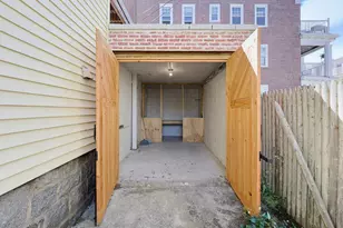 185 Savin Hill Ave, Boston, MA 02125 - Photo 25