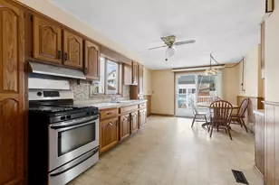14 Poole St, Medford, MA 02155 - Photo 13