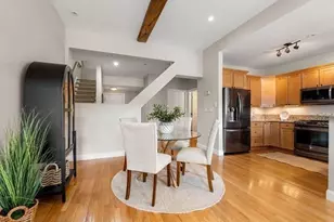 60 Merrimac St, Amesbury, MA 01913 - Photo 9