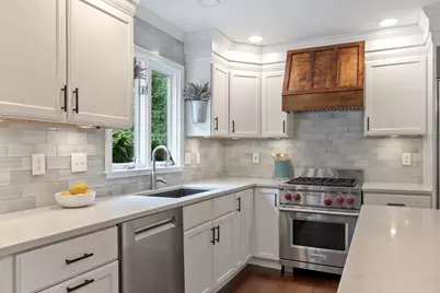24 Darlene Dr, Southborough, MA 01772 - Photo 7