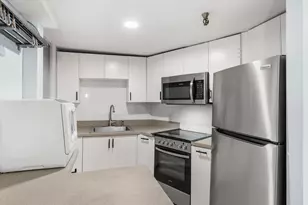 259 Beacon St, Boston, MA 02116 - Photo 17