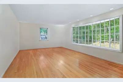 185 Redfern Dr, Longmeadow, MA 01106 - Photo 5