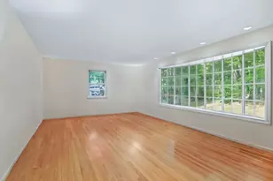 185 Redfern Dr, Longmeadow, MA 01106 - Photo 5