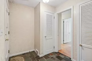 185 Redfern Dr, Longmeadow, MA 01106 - Photo 3