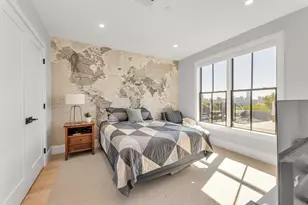 322 Bunker Hill St, Boston, MA 02129 - Photo 17