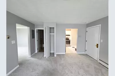 6-8 Broadway Ave #8, Ipswich, MA 01938 - Photo 5