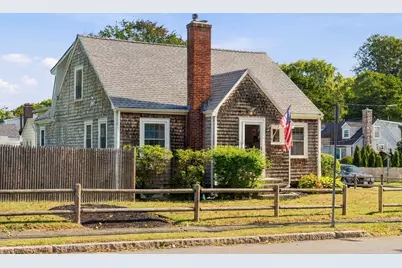 30 Ocean Ave, Marblehead, MA 01945 - Photo 1
