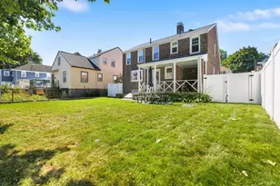 31 Zeller St, Boston, MA 02131 - Photo 33