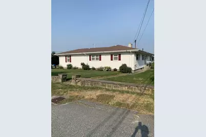 156 Eastview Ave, Somerset, MA 02726 - Photo 3