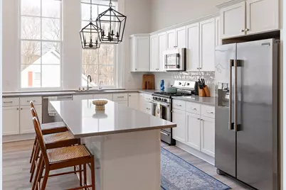 10 Congress St #301, Amesbury, MA 01913 - Photo 1