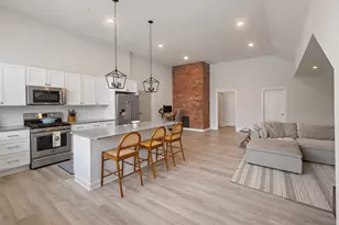 10 Congress St, Amesbury, MA 01913 - Photo 5