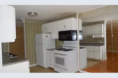 261 Regency Park Dr #261, Agawam, MA 01001 - Photo 3
