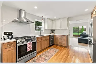 59 Colonial Ave, Lynn, MA 01904 - Photo 3