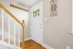 27 Pickering St, Danvers, MA 01923 - Photo 17