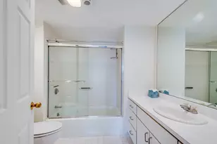 183 Oak St, Newton, MA 02464 - Photo 17