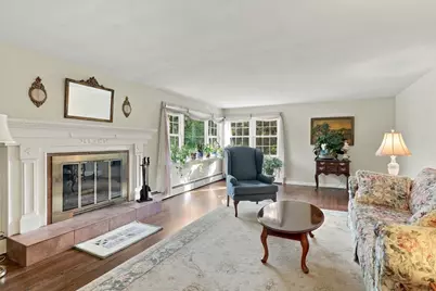 81 E Gooseberry Rd, West Springfield, MA 01089 - Photo 5
