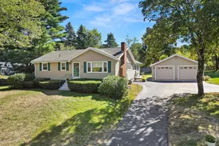 163 Center St, Groveland, MA 01834 - Photo 1