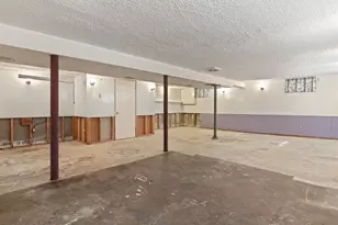 163 Center St, Groveland, MA 01834 - Photo 25