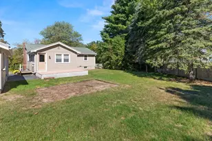 163 Center St, Groveland, MA 01834 - Photo 31