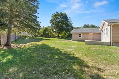 163 Center St, Groveland, MA 01834 - Photo 33