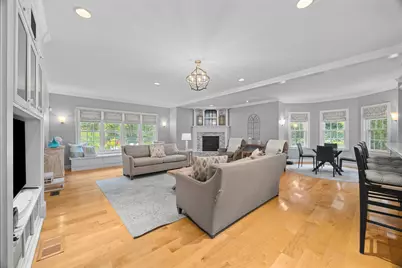 75 Spring St, Shrewsbury, MA 01545 - Photo 9