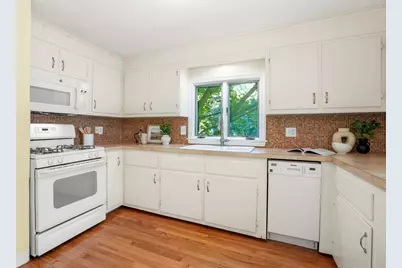 8 East Rd, Wayland, MA 01778 - Photo 7