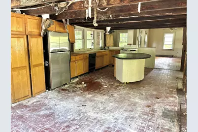 279 Oldham St, Pembroke, MA 02359 - Photo 3