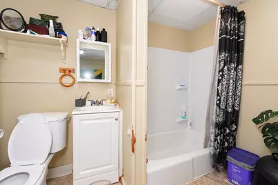 64 Tremont St, Fall River, MA 02720 - Photo 7