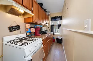 64 Tremont St, Fall River, MA 02720 - Photo 9