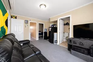 64 Tremont St, Fall River, MA 02720 - Photo 5